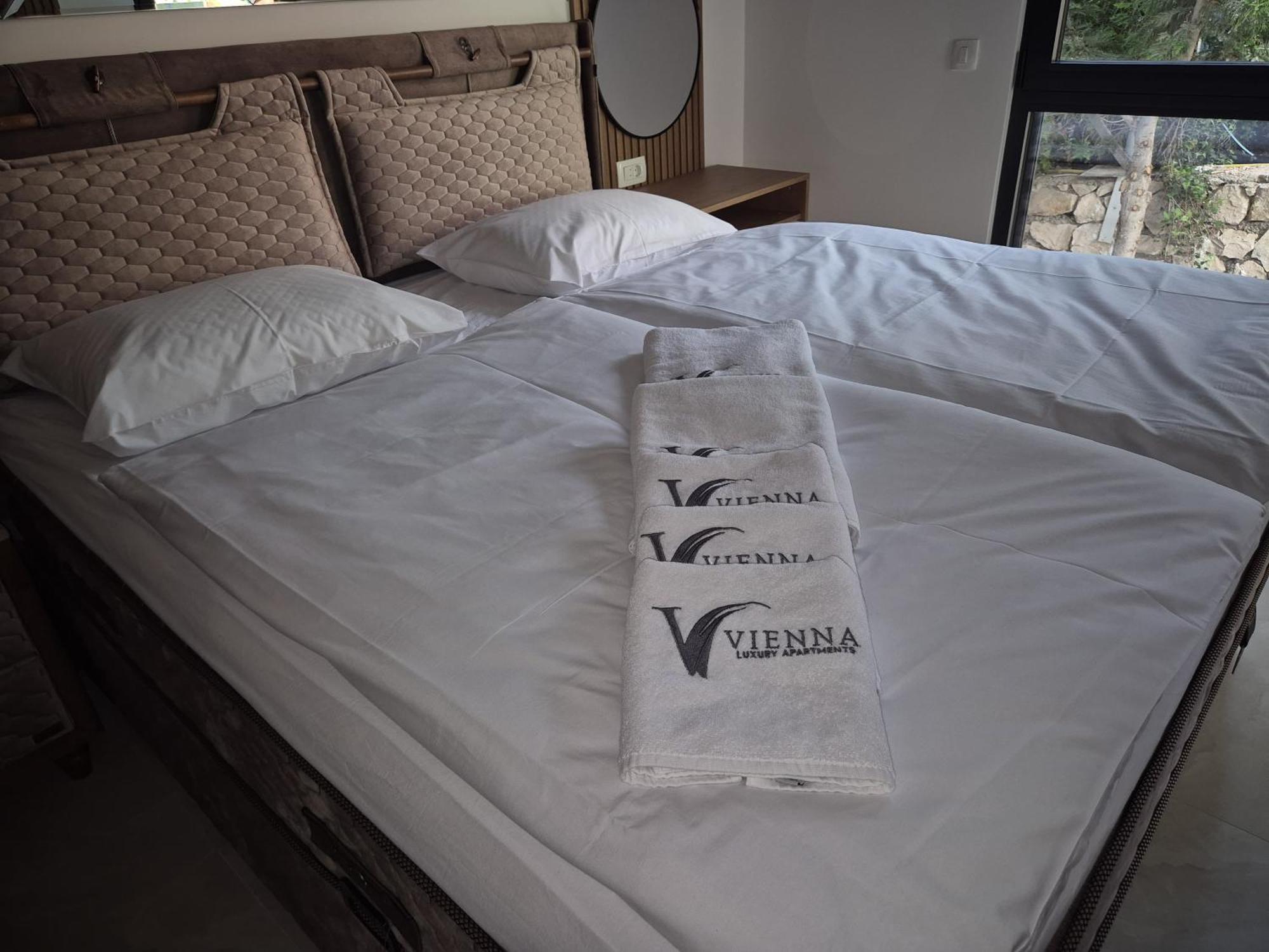 Vienna Luxury Apartments โดบราวอดา ภายนอก รูปภาพ