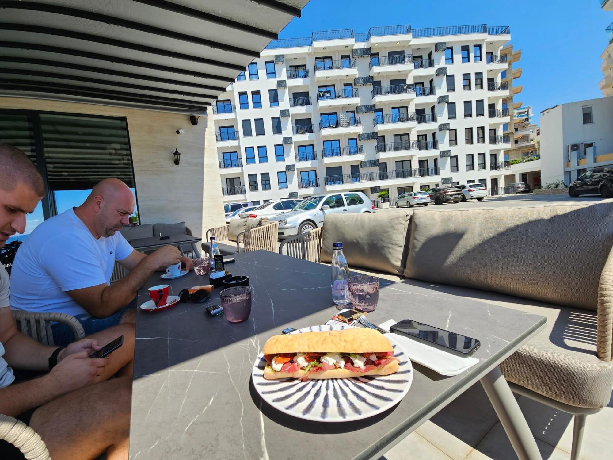 Vienna Luxury Apartments โดบราวอดา ภายนอก รูปภาพ