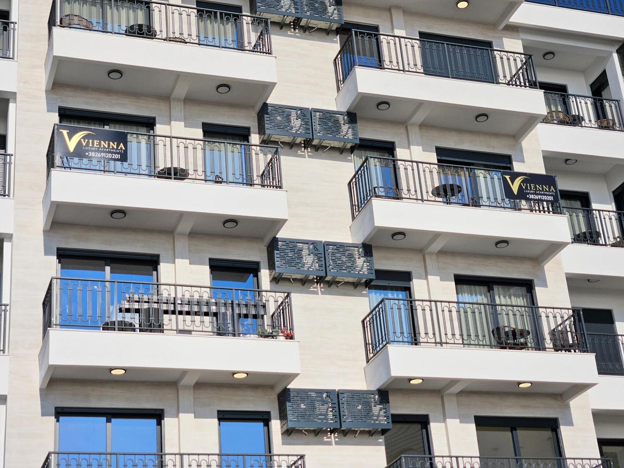 Vienna Luxury Apartments โดบราวอดา ภายนอก รูปภาพ